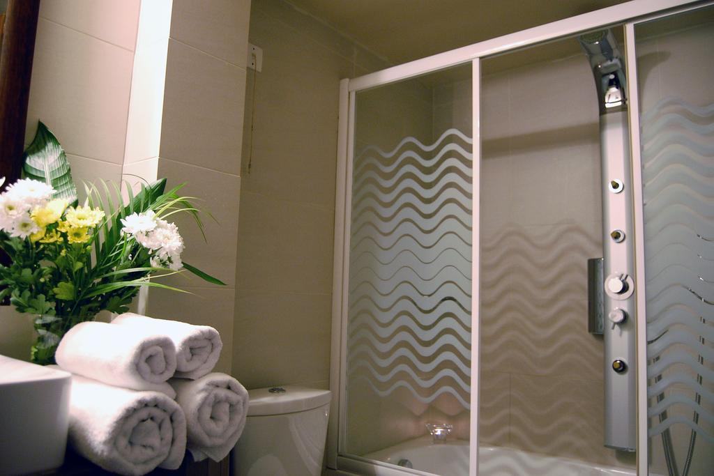 Paris Hotel Ксанті Екстер'єр фото