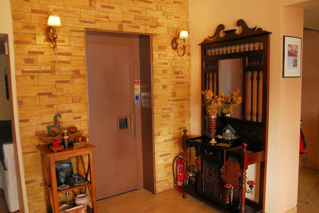Paris Hotel Ксанті Екстер'єр фото